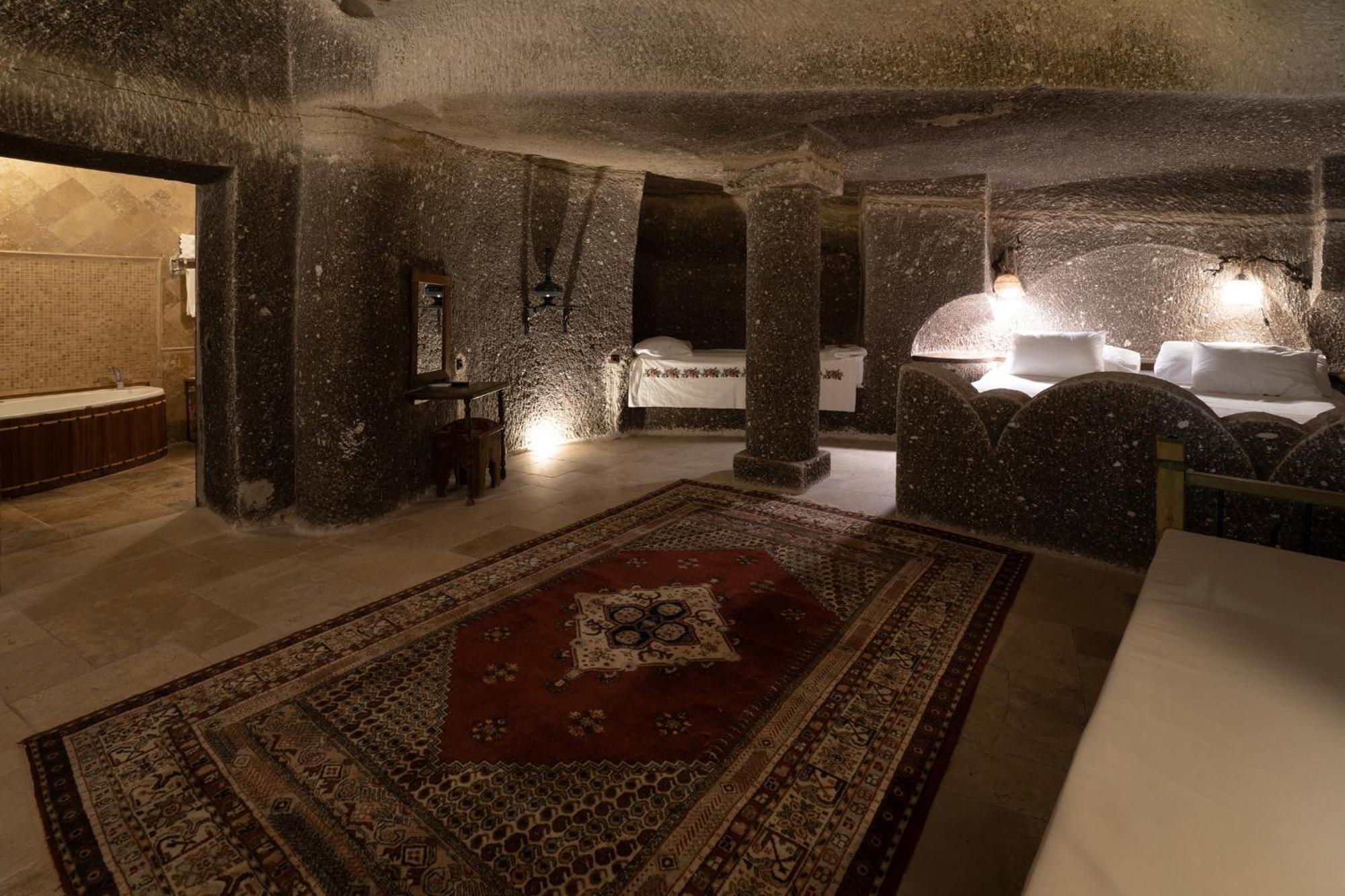 Grand Cave Suites Гореме Экстерьер фото