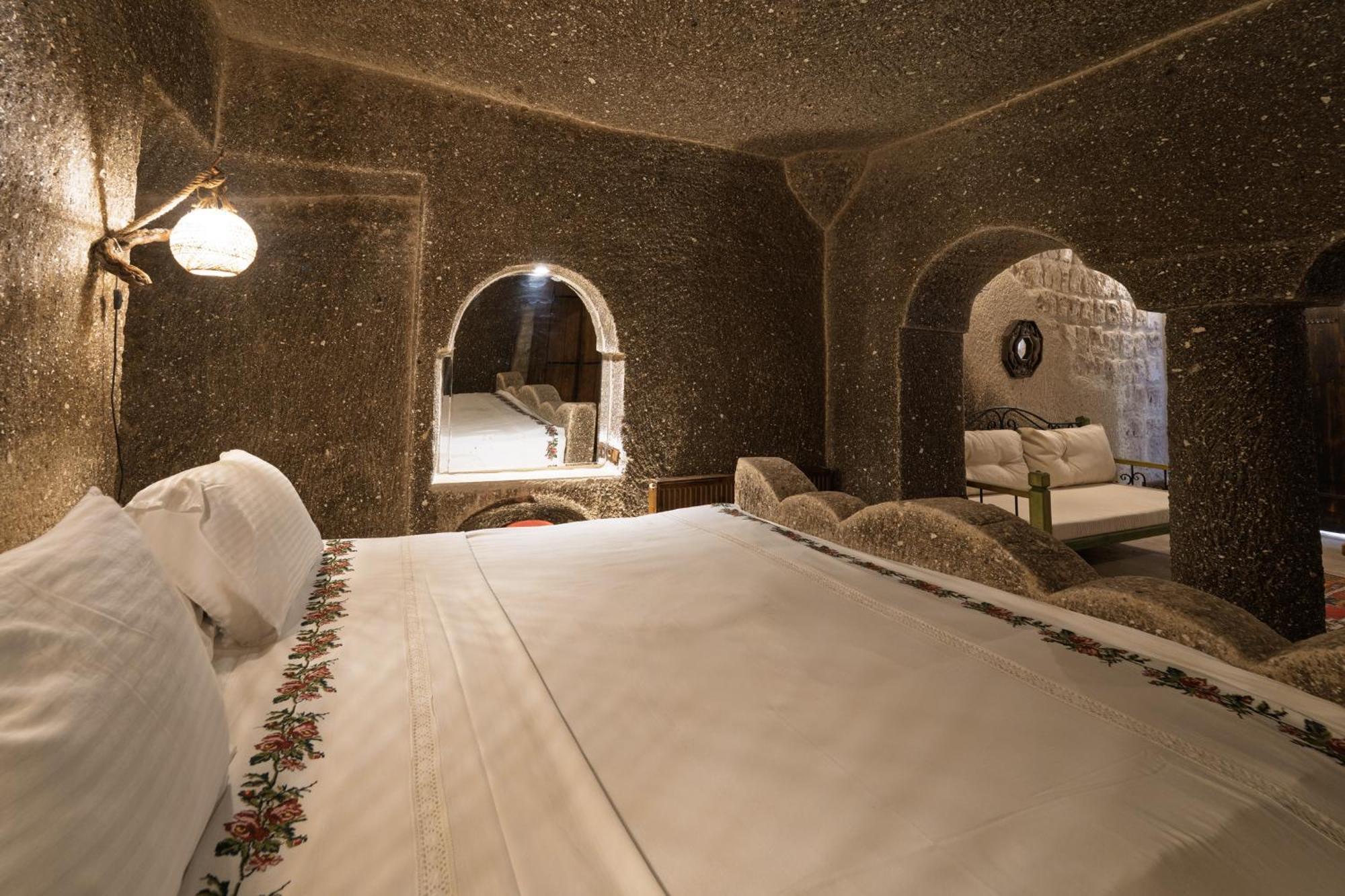 Grand Cave Suites Гореме Экстерьер фото