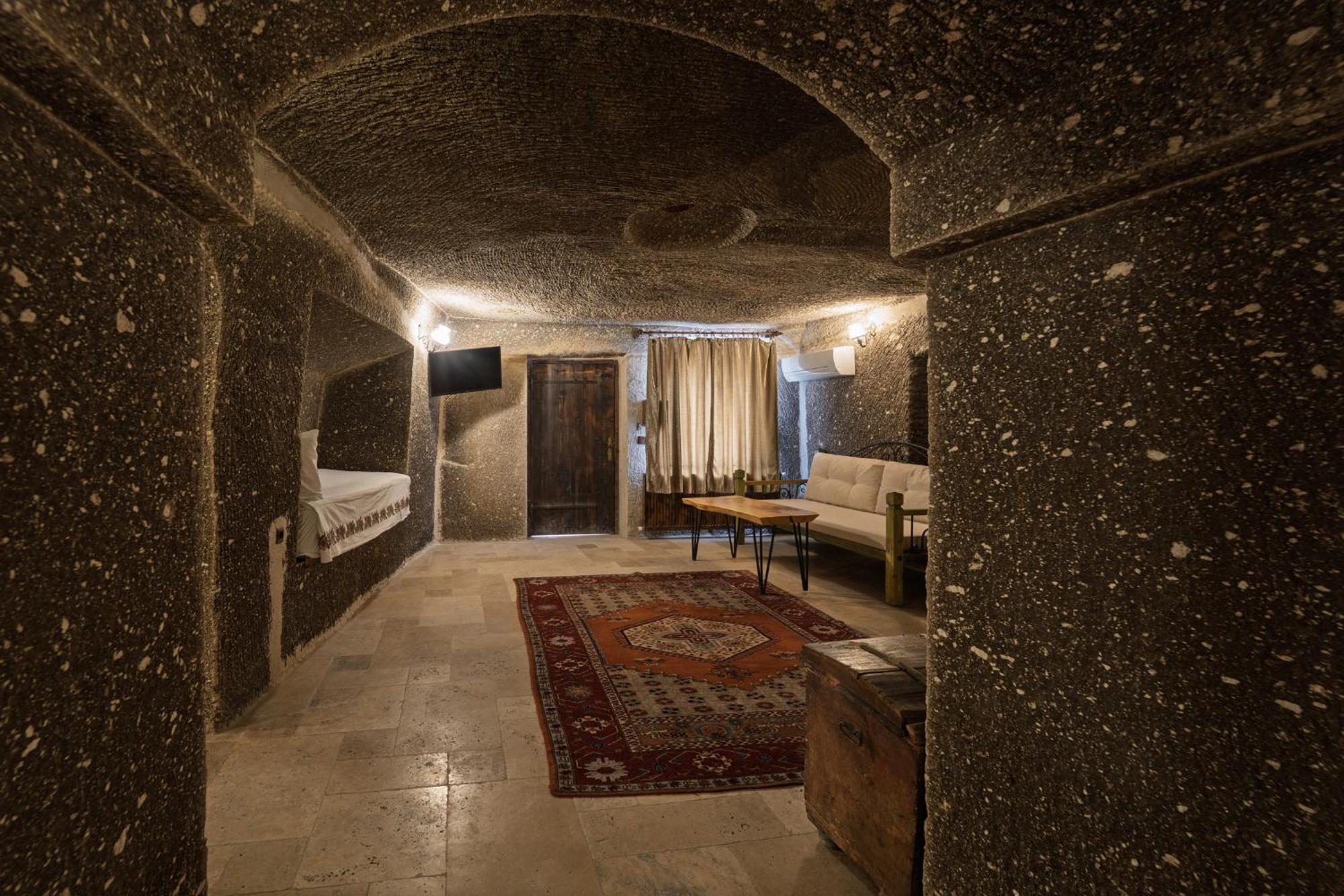 Grand Cave Suites Гореме Экстерьер фото
