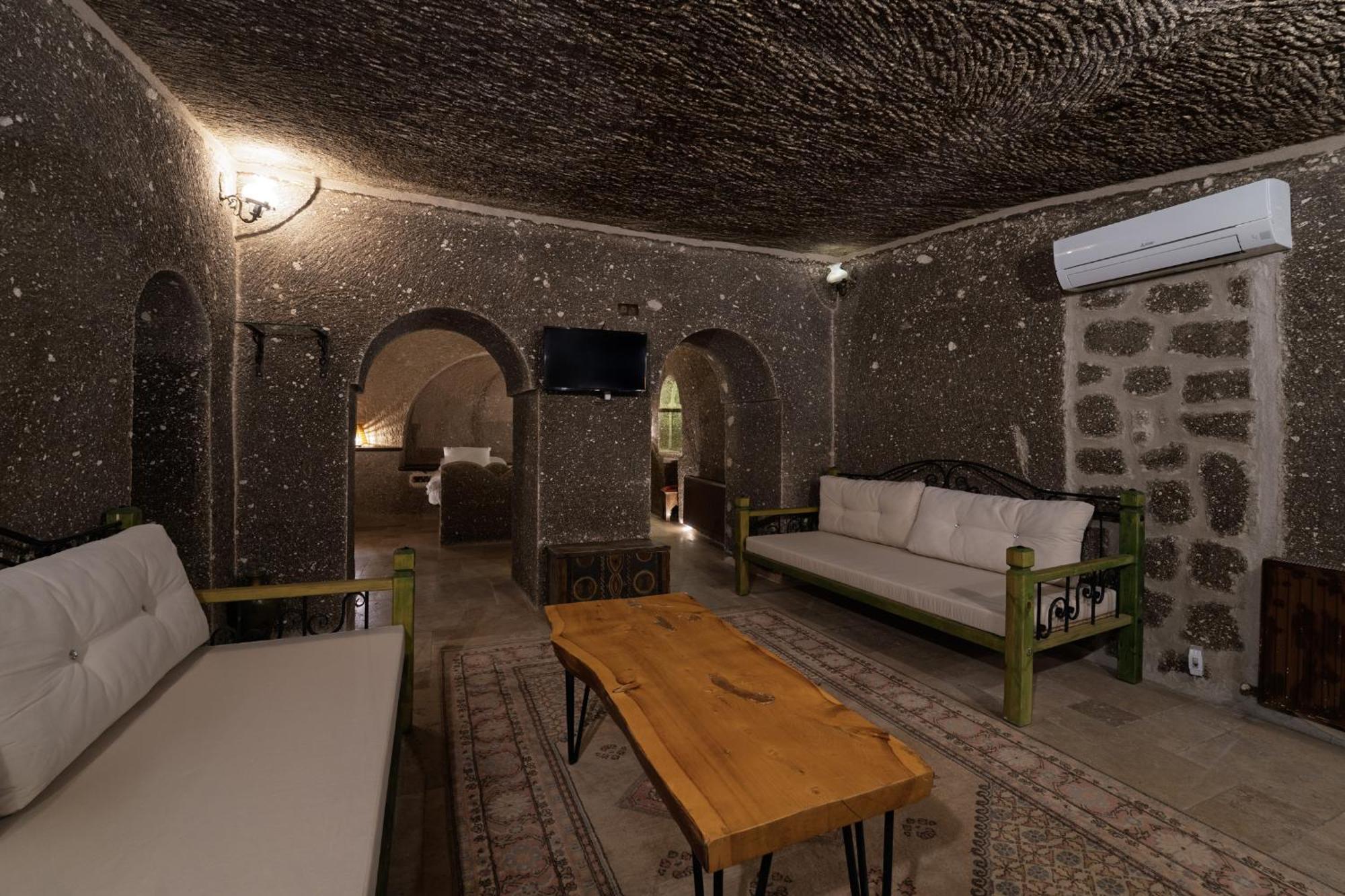 Grand Cave Suites Гореме Экстерьер фото