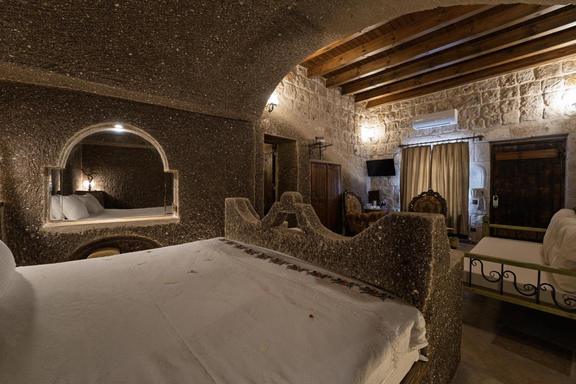 Grand Cave Suites Гореме Экстерьер фото