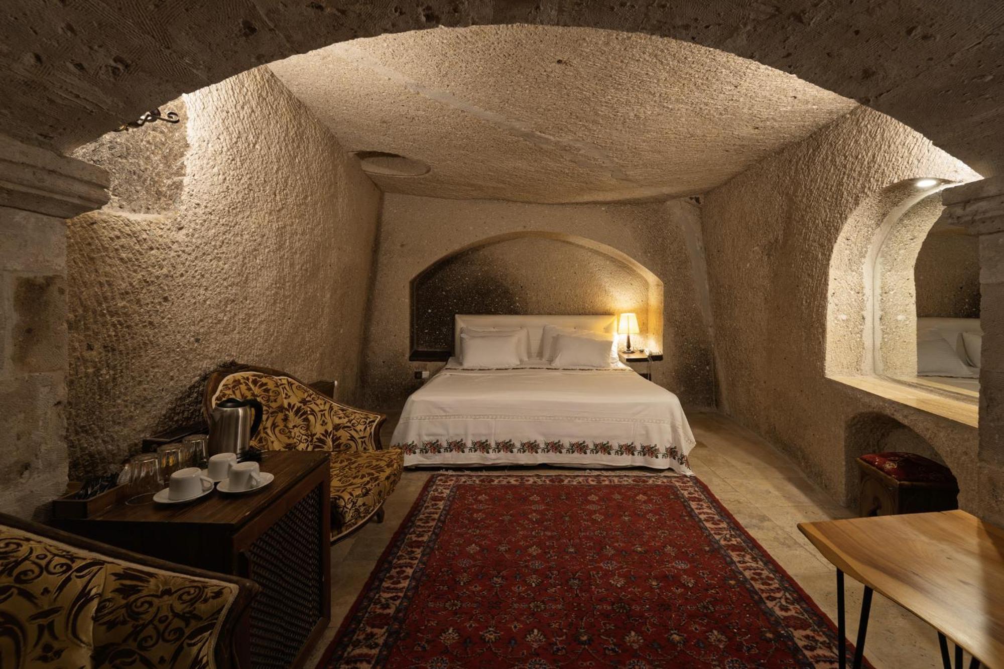 Grand Cave Suites Гореме Экстерьер фото